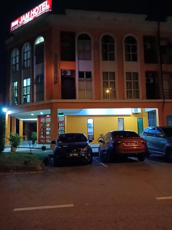 Jam Hotel Kota Warisan Sepang @ Erl Salak Tinggi, Klia 1-2 & F1 Zewnętrze zdjęcie