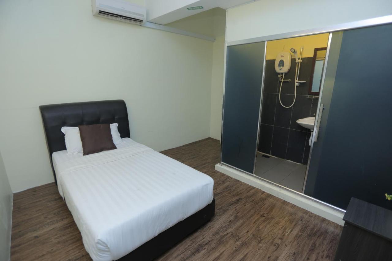 Jam Hotel Kota Warisan Sepang @ Erl Salak Tinggi, Klia 1-2 & F1 Zewnętrze zdjęcie